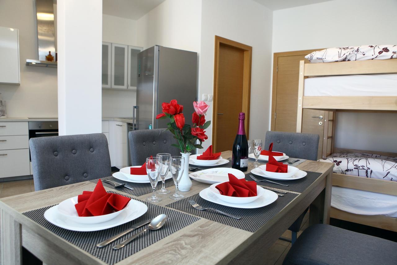 Charming San Simon Beach Apartment Jn Izola Exteriör bild