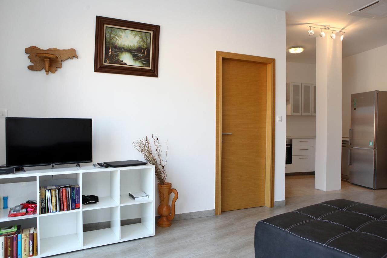 Charming San Simon Beach Apartment Jn Izola Exteriör bild