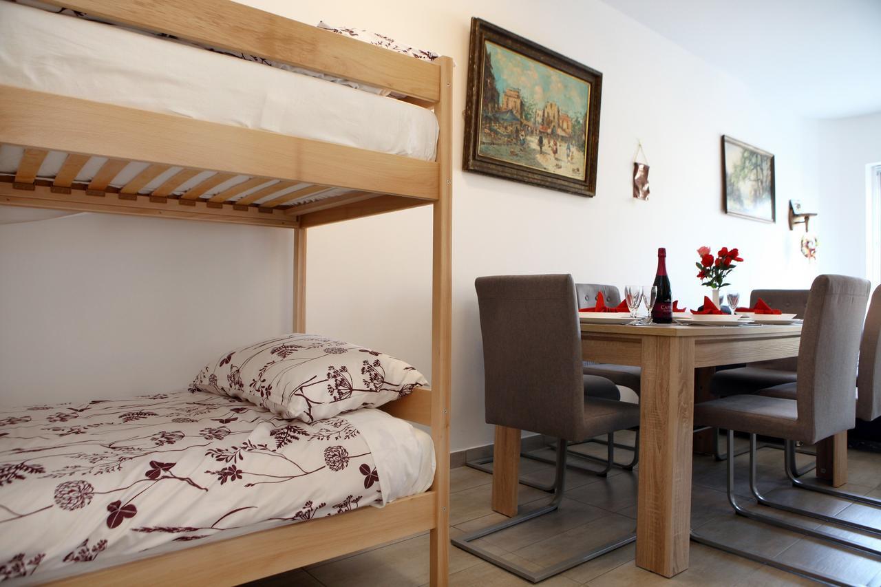 Charming San Simon Beach Apartment Jn Izola Exteriör bild